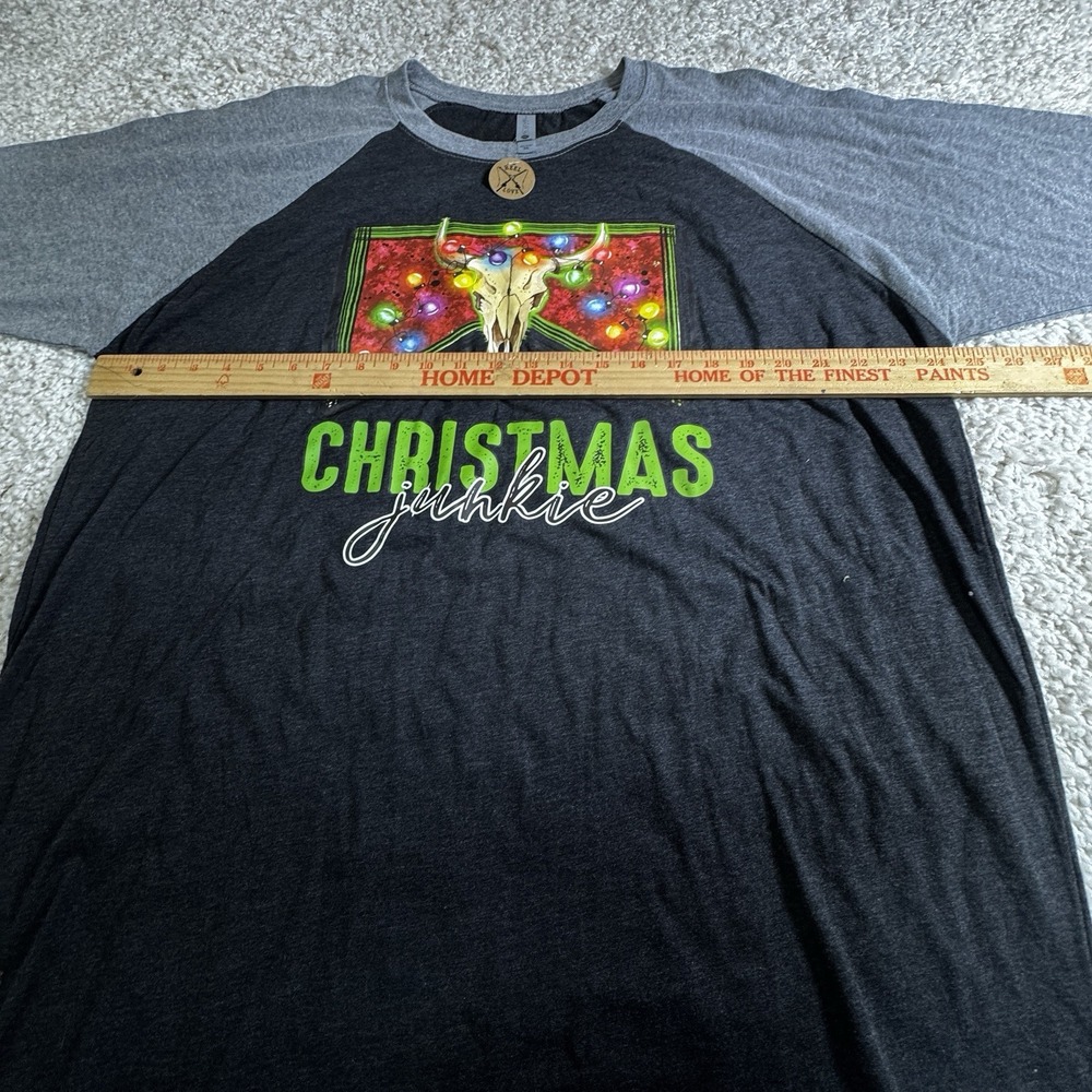 Christmas Junkie Women's 2X T-Shirt Baseball Style Western New - Picture 4 of 5